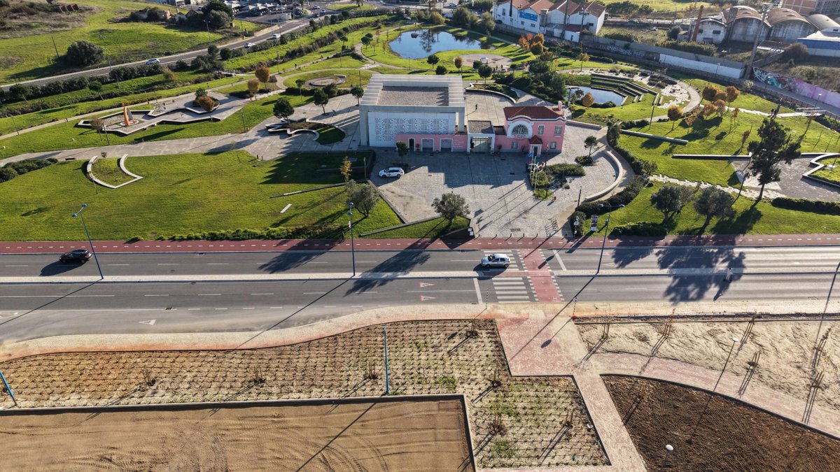 Drone 3d model of Casa da Música Jorge Peixinho Jardim das Nascentes in sgs car Aerial drone 3d model in Montijo, Setubal, PT