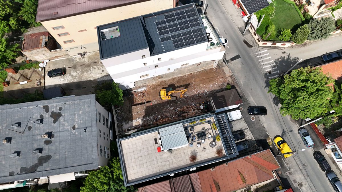 Drone 3d model of Epil VIP Salon Alegria in one bedroom apartment Aerial drone 3d model in Craiova, Dj, RO