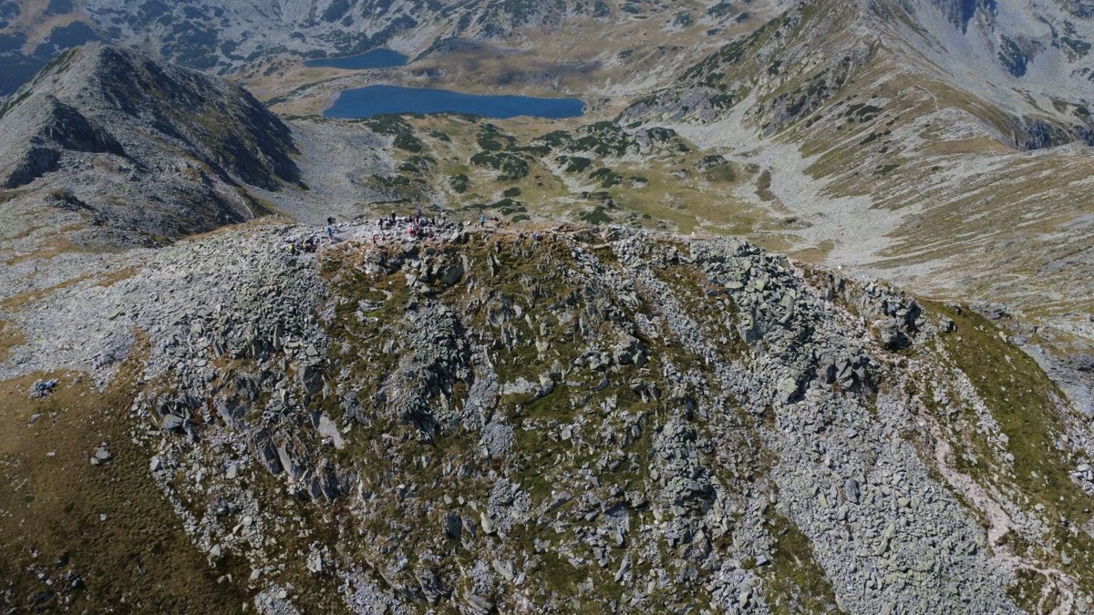 Thumbnail preview for 3D Drone Model of Strunga Pelegii Colții in Râușor, Județul Hunedoara, Romania