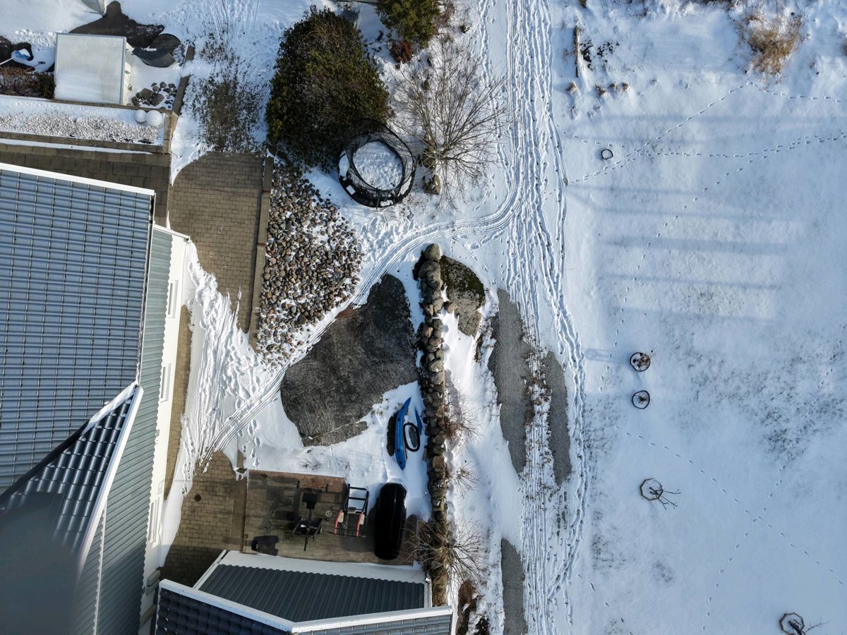 Drone 3d model of Sea view chalet in sea view chalet Aerial drone 3d model in , Vastra Gotaland County, SE