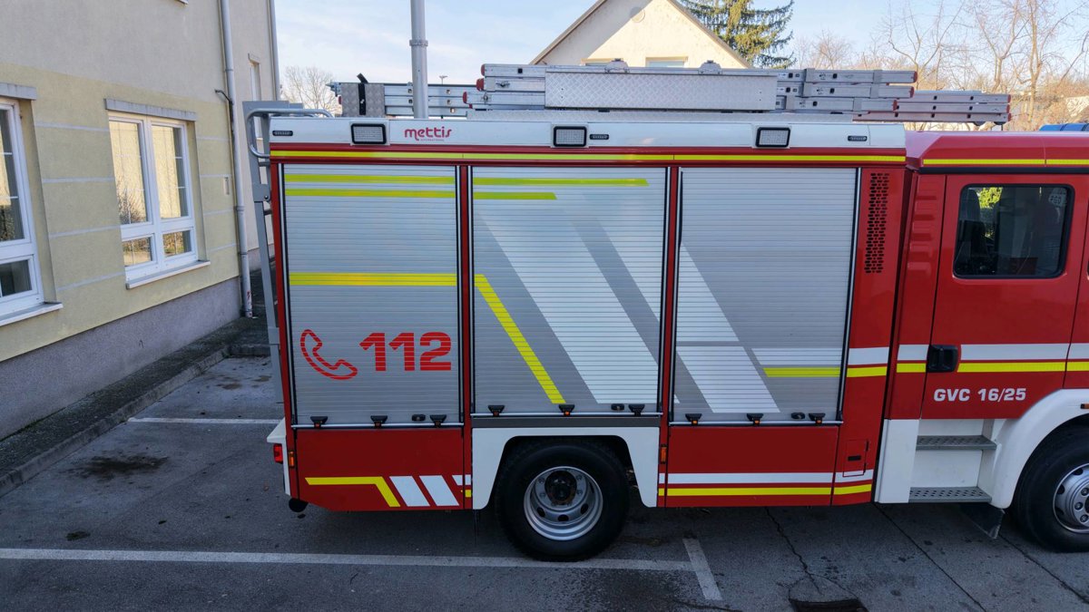 Drone 3d model of Prostovoljno gasilsko društvo zgornja Šiška FamilySearch center in d o o Aerial drone 3d model in , Ljubljana, SI