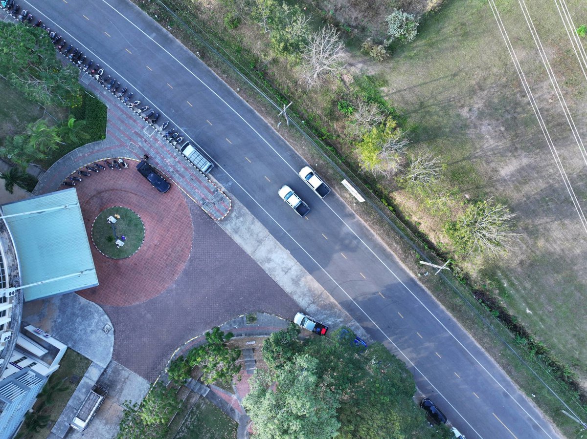 Drone 3d model of กองพัฒนานักศึกษา อาคาร 20 มหาวิทยาลัยราชภัฏสกลนคร Aerial drone 3d model in That Na Weng, Region, TH