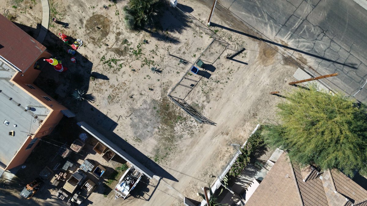 Drone 3d model of Alex Window Cleaning Services LLC Edgar Morales Landscaping in Paradise Valley Village Aerial drone 3d model in Phoenix, Az, US