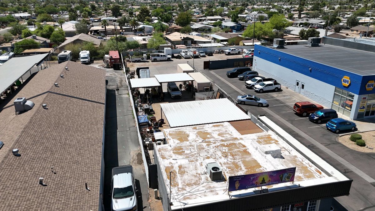 Drone 3d model of Express Motors Mdxa Auto Sales in Paradise Valley Village Aerial drone 3d model in Phoenix, Az, US