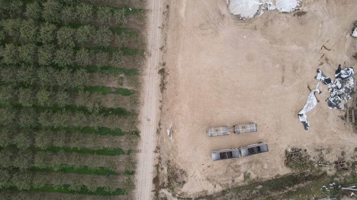 Drone 3d model of Vermeulen Almond Hulling Golden Valley Harvesting in hart ransom Aerial drone 3d model in Modesto, Ca, US