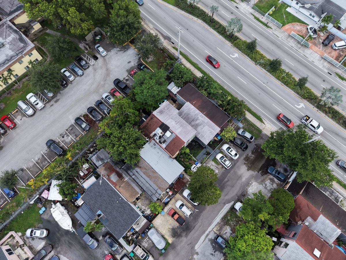 Thumbnail preview for 3D Drone Model of Glossary Home Care Service Nw 47 Av 185 Ter in Miami Gardens, Florida, United States