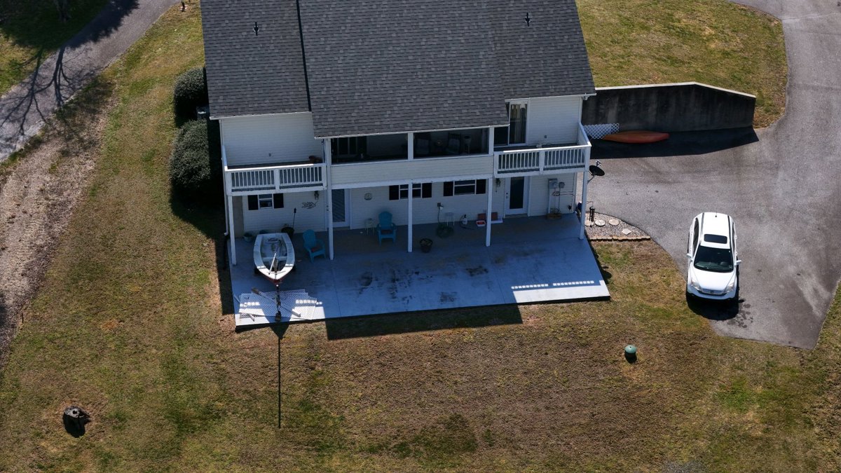 Drone 3d model of Sunset Ridge 3 Bedroom Apartment by Mountain Laurel Cabin Rentals Bedrooms in sunset ridge 3 Aerial drone 3d model in Union County, Ga, US