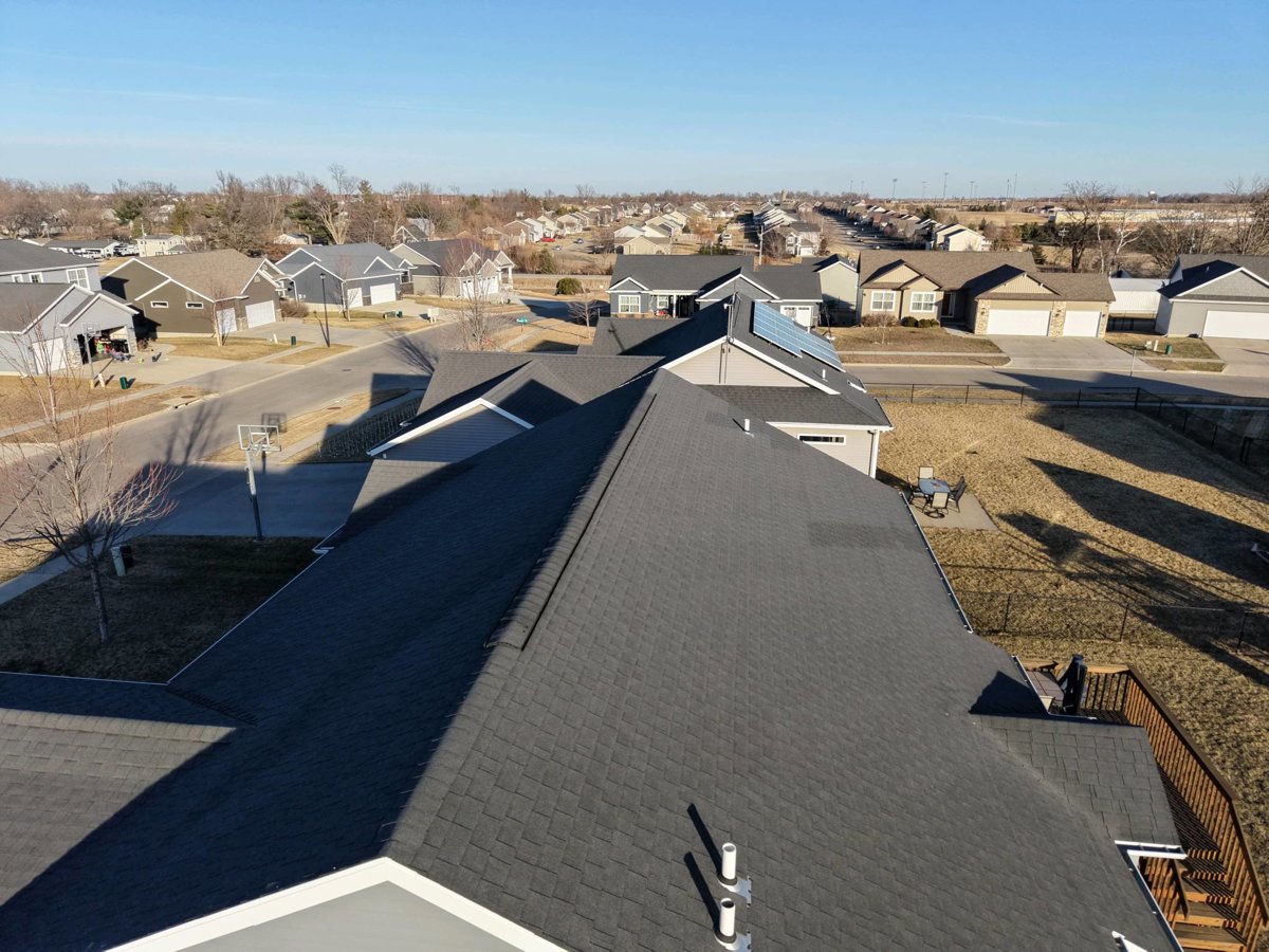 Drone 3d model of cake bake Ryan s Detailing and Ceramic Coating in lowe park Aerial drone 3d model in Marion, Ia, US