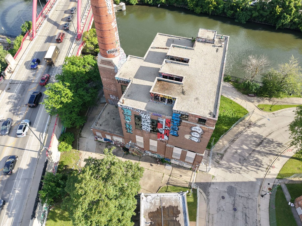Thumbnail preview for 3D Drone Model of North Damen Ave Bridge Costco Bakery in Chicago, Illinois, United States