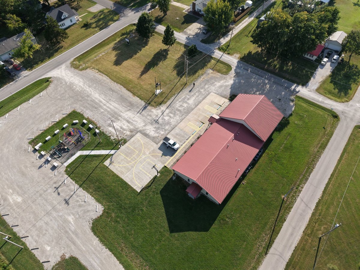 Thumbnail preview for 3D Drone Model of Community Covenant Church Tall Oak Inn in Osage City, Kansas, United States