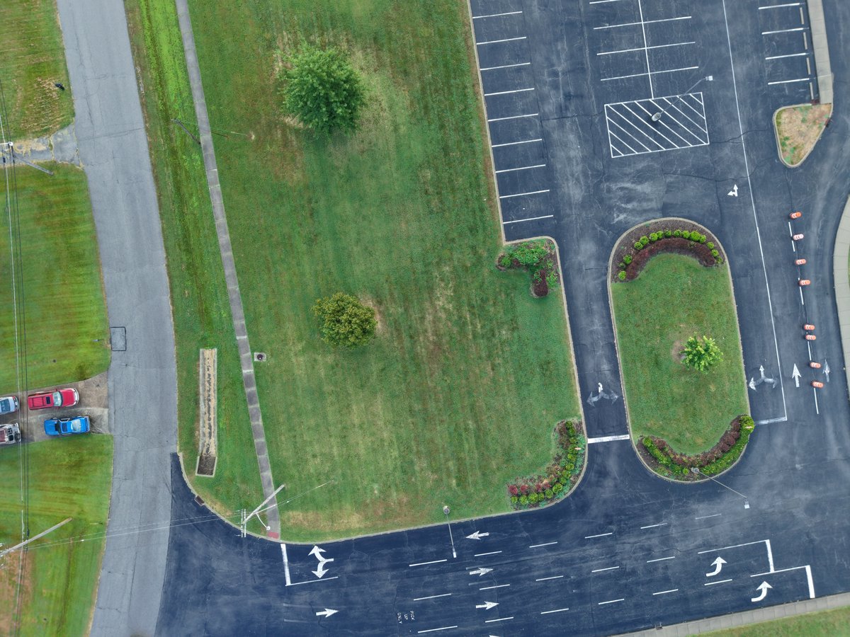 Thumbnail preview for 3D Drone Model of Happydawg Overdale Elementary School in Louisville, Kentucky, United States