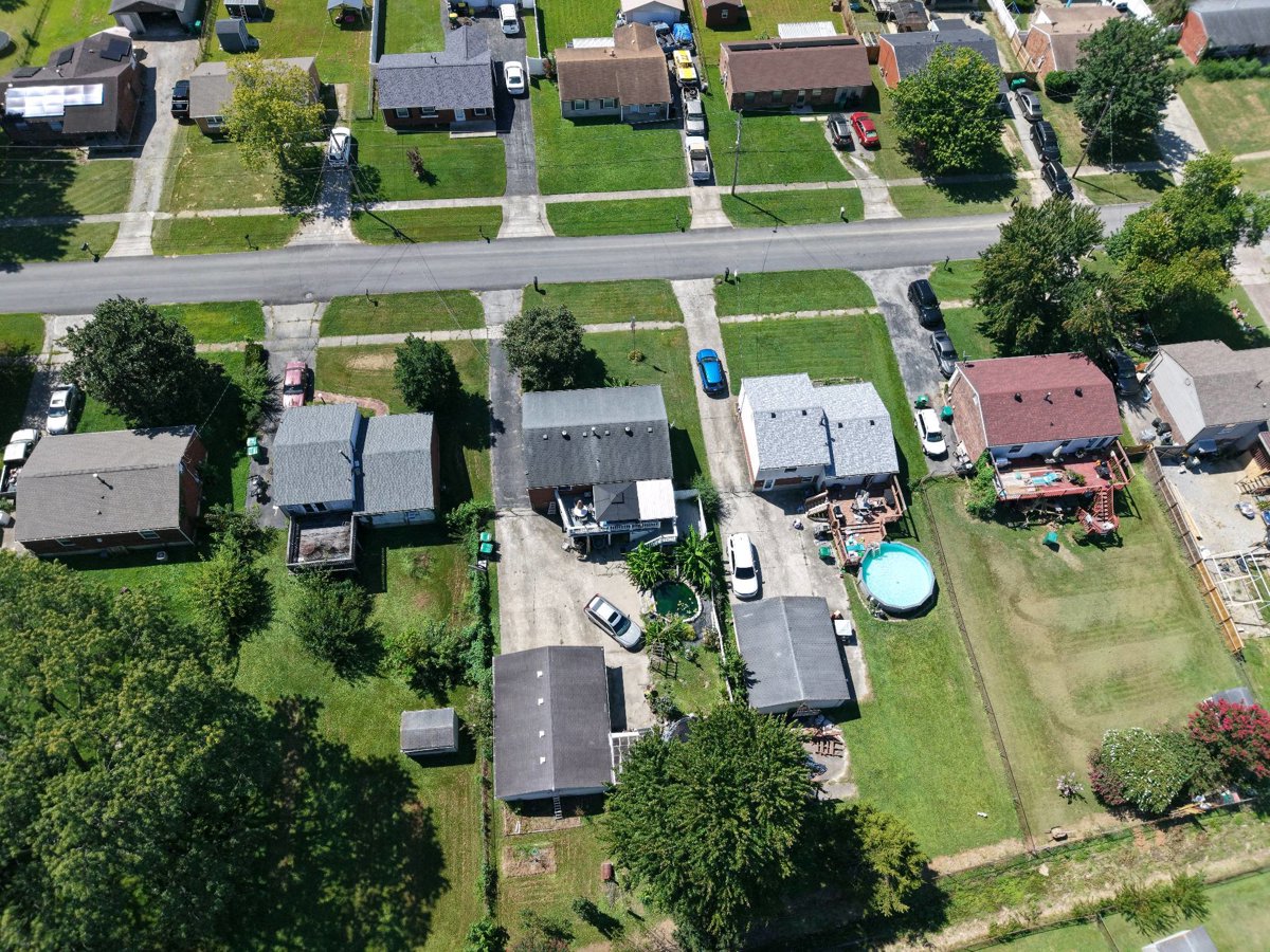 Thumbnail preview for 3D Drone Model of Skyline Stories Hillview Public Works in Louisville, Kentucky, United States