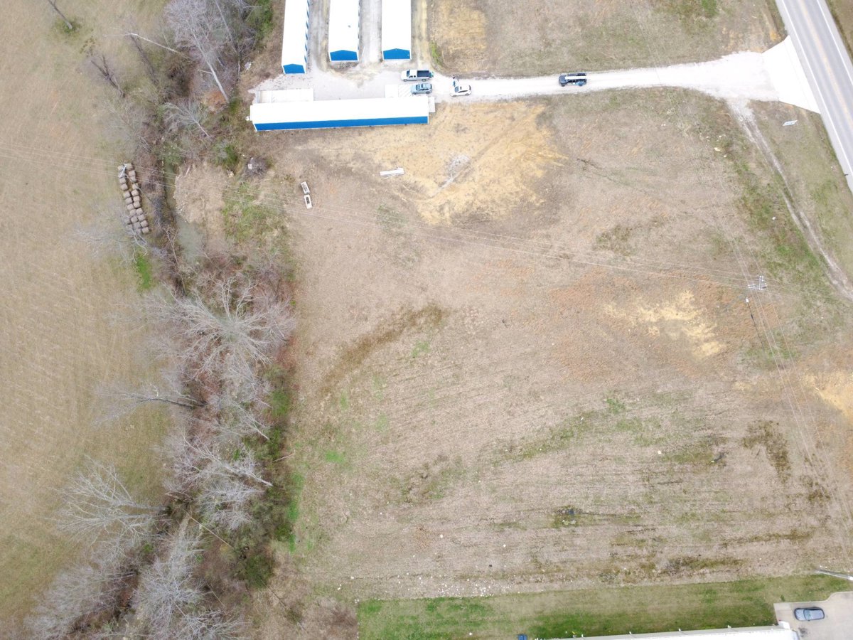 Drone 3d model of Bluegrass Self Storage FedEx OnSite in morehead jokers m Aerial drone 3d model in Morehead, Ky, US