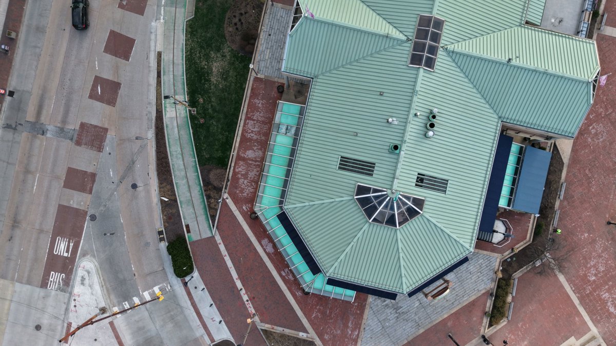 Drone 3d model of Iggy Apparel Pratt Street Pavilion HarborPlace in Inner Harbor Aerial drone 3d model in Baltimore, Md, US