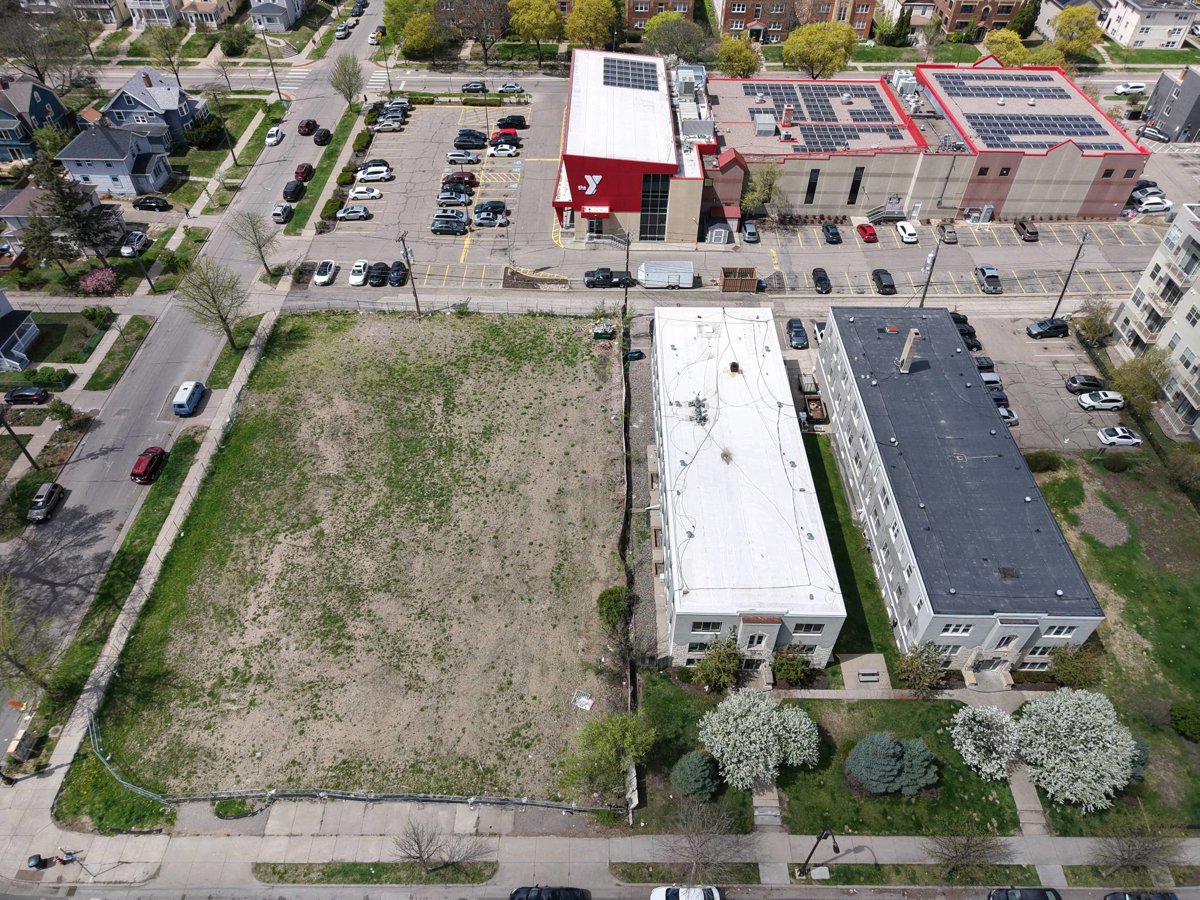 Drone 3d model of Jesse Berndt Bowmaker FRONTDESK The Central Apts in Powderhorn Aerial drone 3d model in Minneapolis, Mn, US