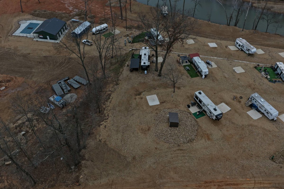 Drone 3d model of Fischer Materials Co The Loop Layover AirBnB in rv park Aerial drone 3d model in Gravois Mills, Mo, US