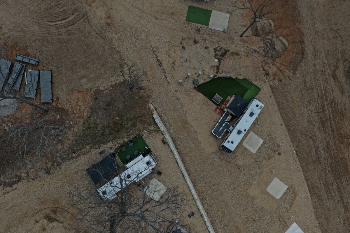 Drone 3d model of Fischer Materials Co The Loop Layover AirBnB in rv park Aerial drone 3d model in Gravois Mills, Mo, US