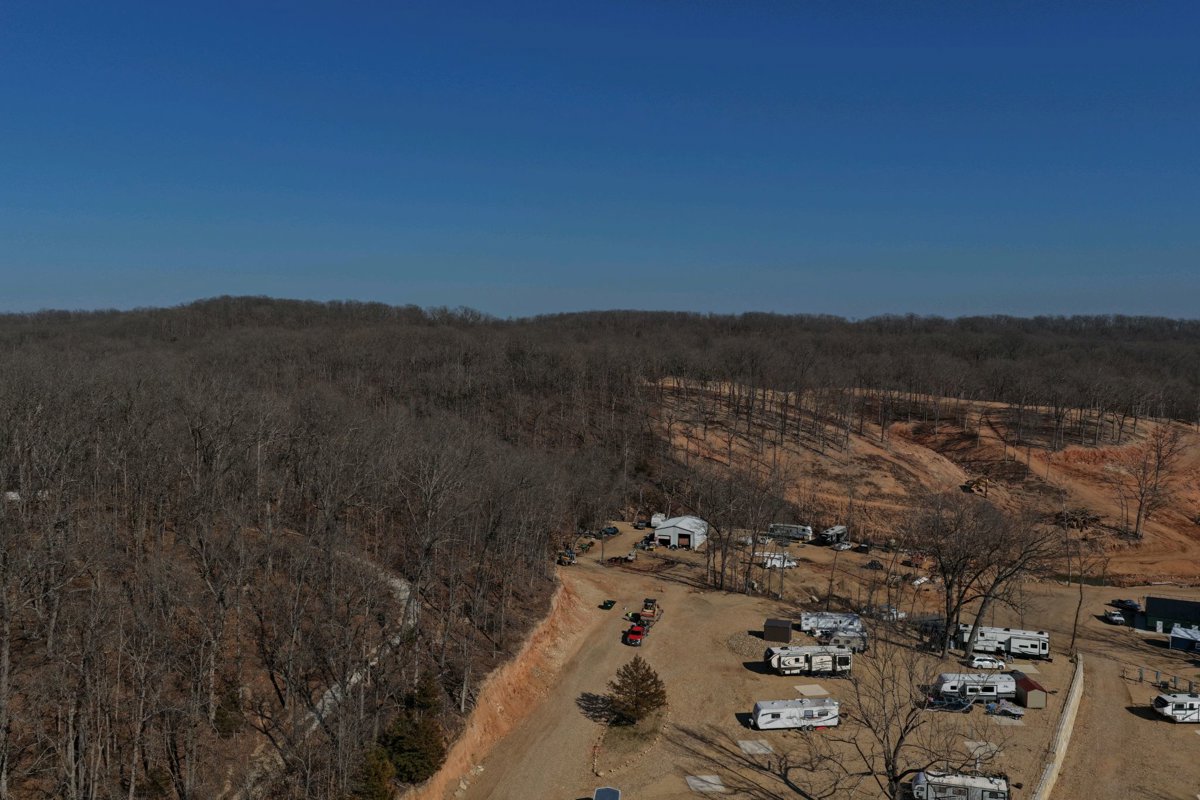 Drone 3d model of Fischer Materials Co The Loop Layover AirBnB in rv park Aerial drone 3d model in Gravois Mills, Mo, US