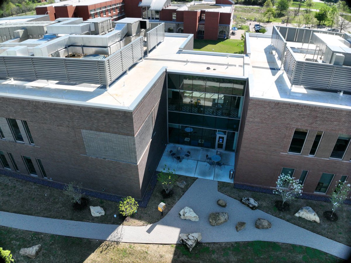 Drone 3d model of St Louis Community College Espen Charging Station in Grover Aerial drone 3d model in Wildwood, Mo, US