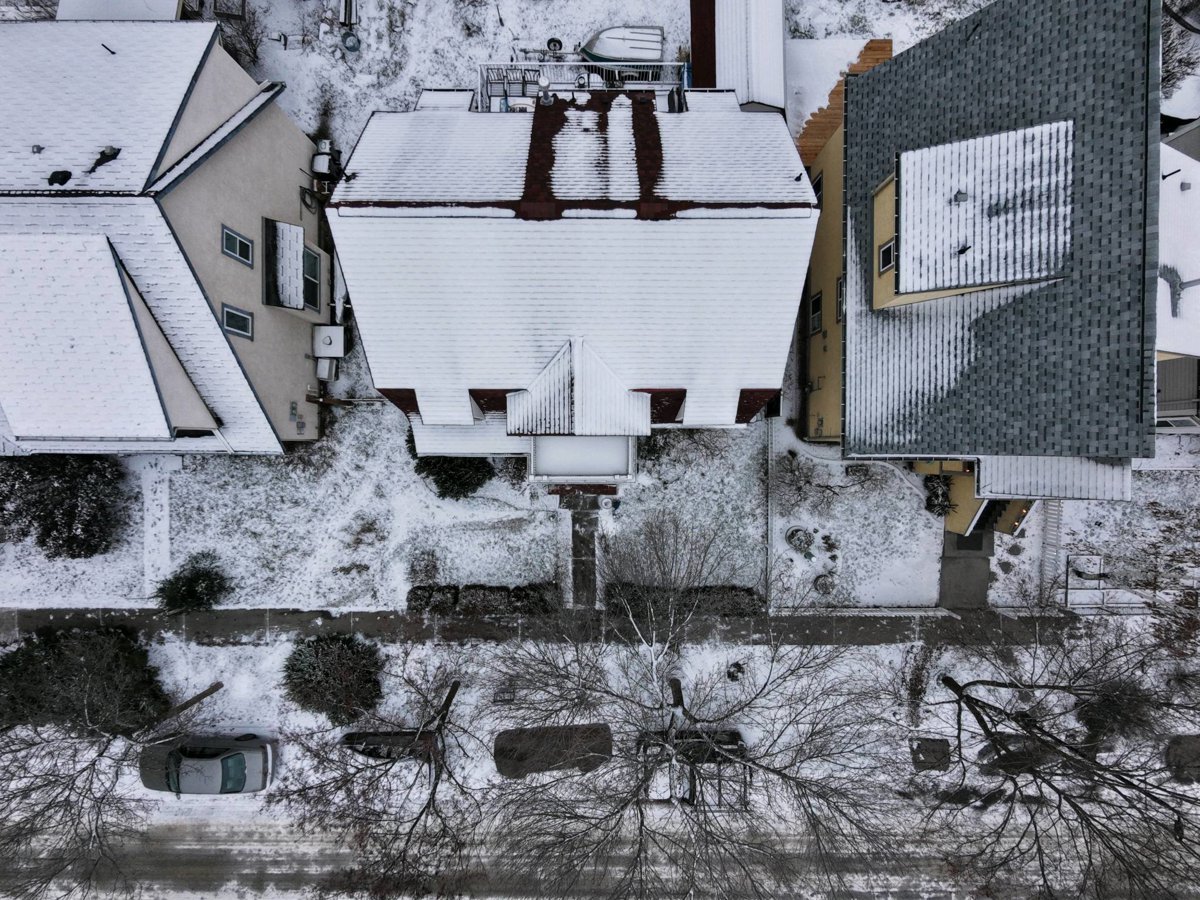 Drone 3d model of The Ferndale Mercantile Swan Lake Viewing Point in swan lake Aerial drone 3d model in Bigfork, Mt, US