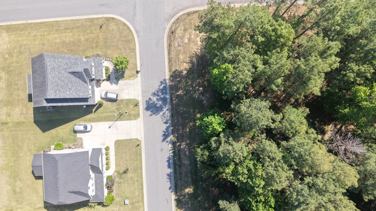 Drone 3d model of Frontline Hauling Llc 3 Girls Heads Full of Hair in Rockbridge Aerial drone 3d model in Knightdale, Nc, US