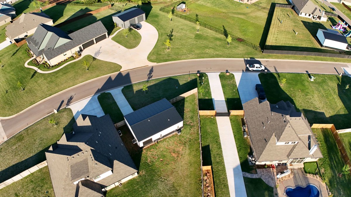 Drone 3d model of Exclusive Custom Jewelry The Ridge in prairie meadows Aerial drone 3d model in Edmond, Ok, US