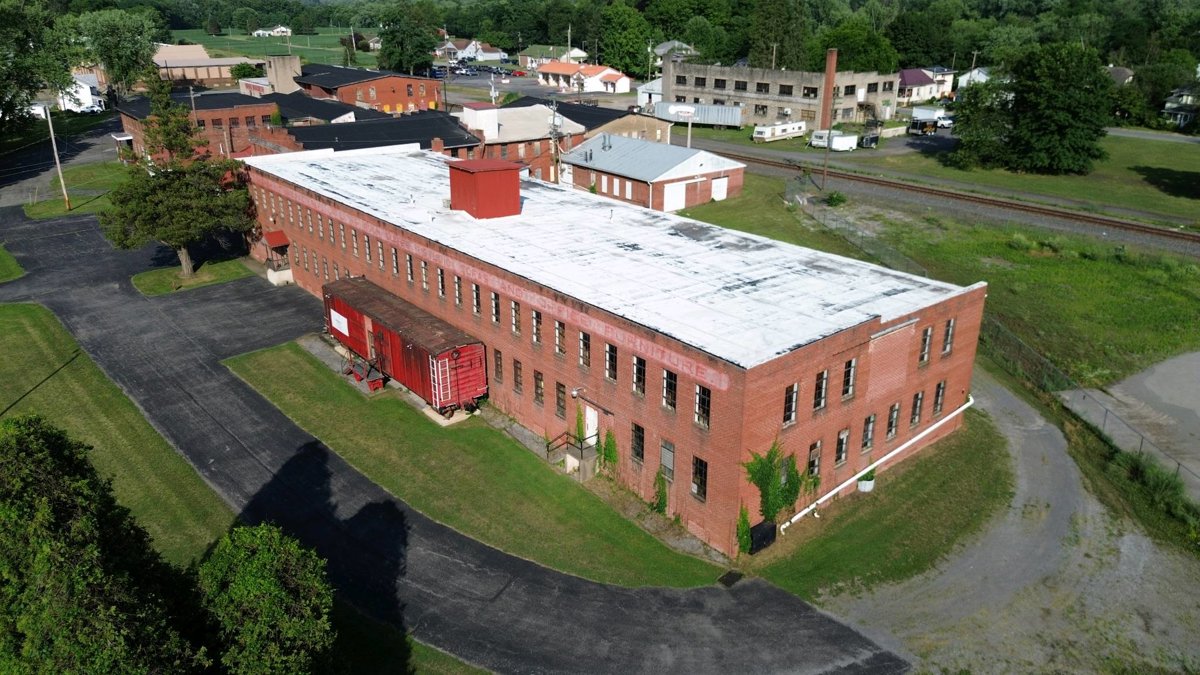 Thumbnail preview for 3D Drone Model of On The Right Track Systems Llc Moran Logistics in Montgomery, Pennsylvania, United States