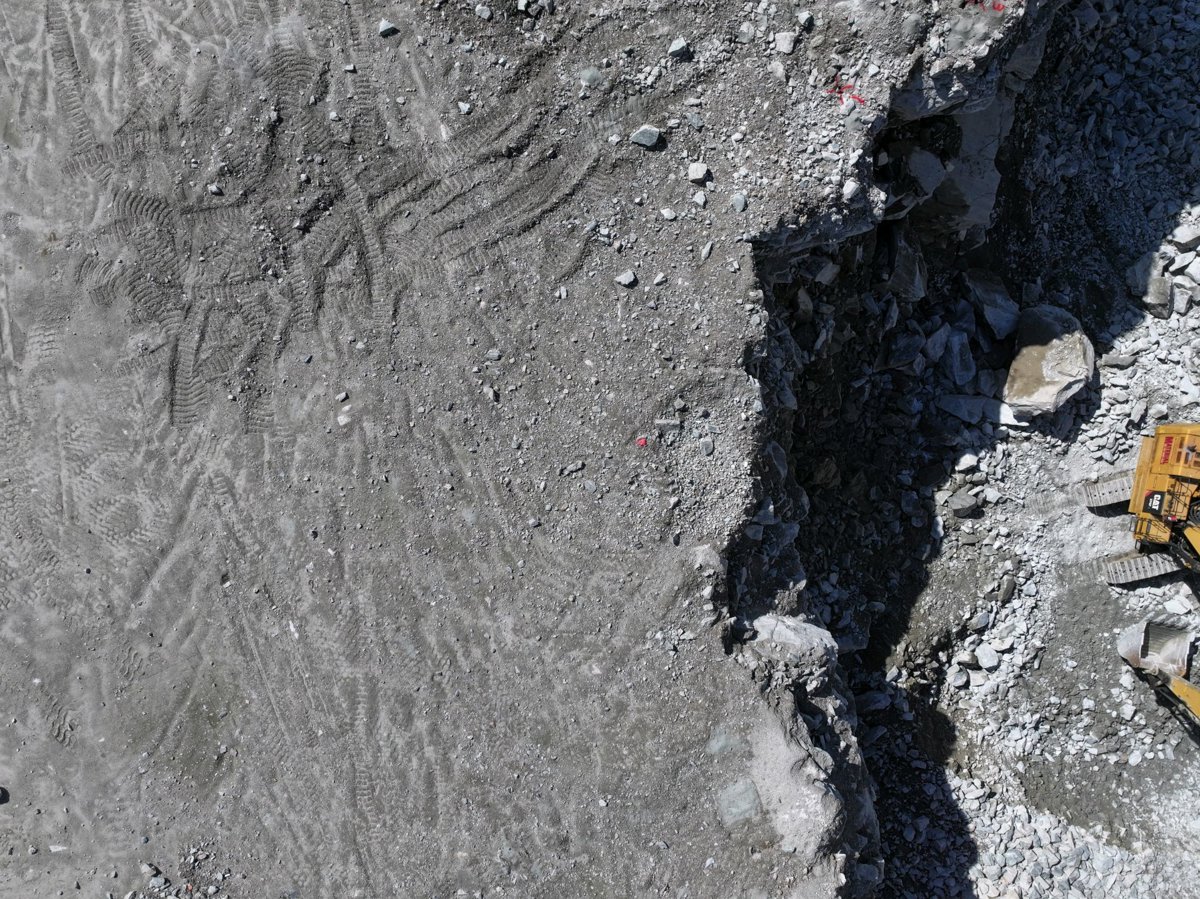 Drone 3d model of Auto Recycling Inc Doering Equipment Co in co inc Aerial drone 3d model in North Smithfield, Ri, US