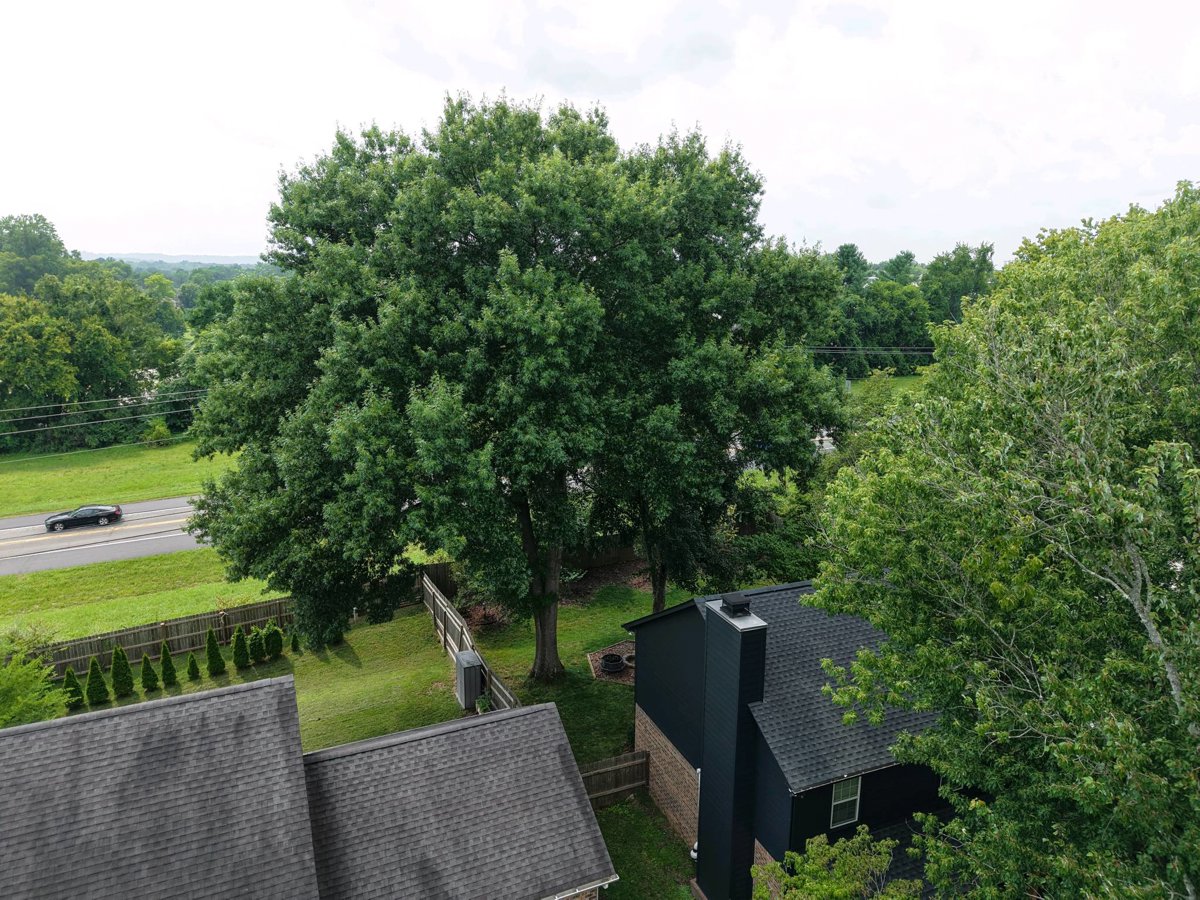 Thumbnail preview for 3D Drone Model of Gloria S Alterations Prismatic Studios in Franklin, Tennessee, United States