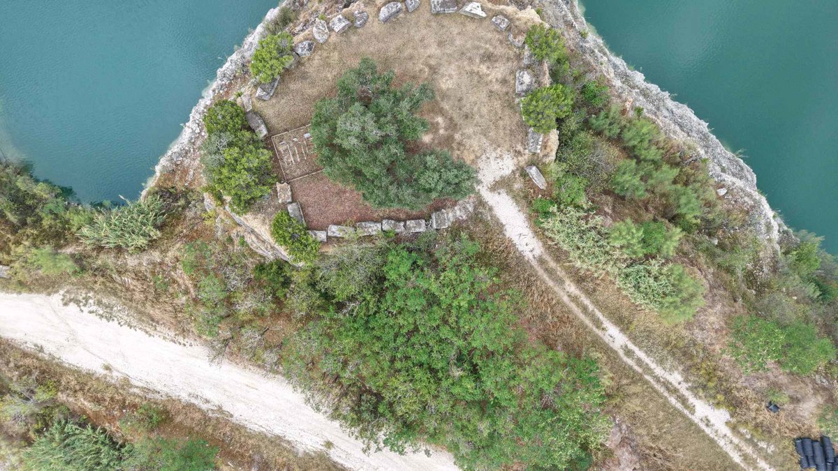 Drone 3d model of Bonnet Cemetery M E Ruby Jr Inc in lakeline nails spa Aerial drone 3d model in Cedar Park, Tx, US