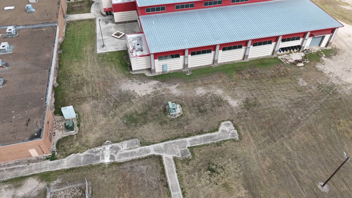 Drone 3d model of Progeso ISD Administration Office Elementary School East Aerial drone 3d model in Progreso Lakes, Tx, US