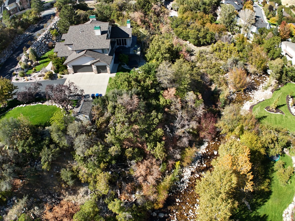 Drone 3d model of Holistic School Quail Hollow Park in quail hollow Aerial drone 3d model in N, Ut, US