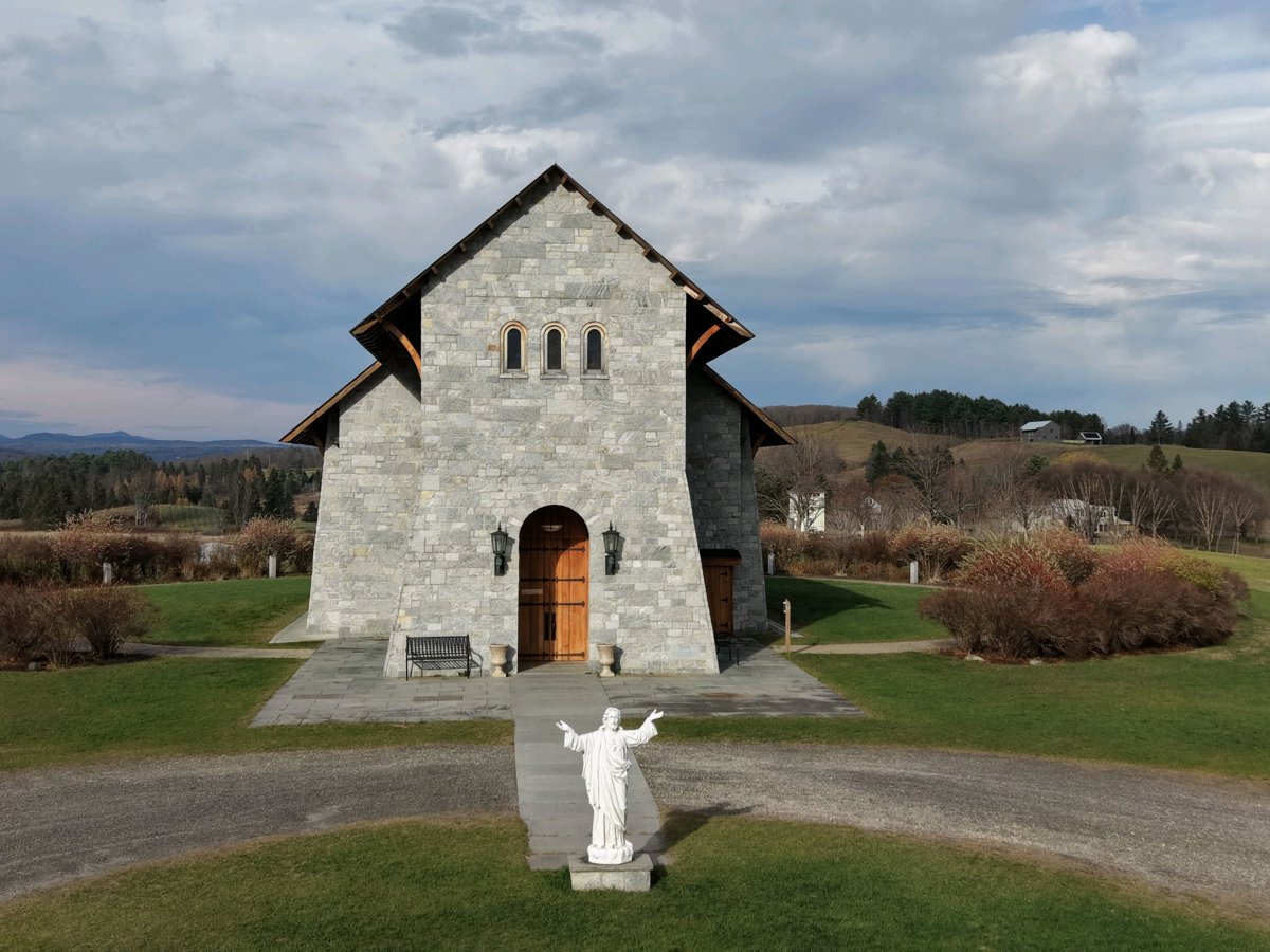 Drone 3d model of The Chapel of Holy Family pavillion in pines in Lyndonville Aerial drone 3d model in Lyndon, Vt, US